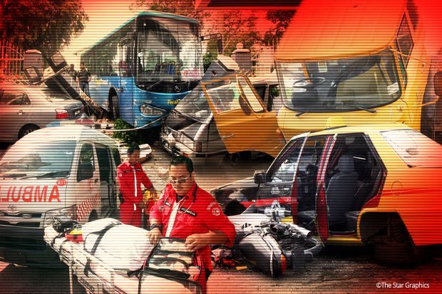 Image-Ambulance-car-crash